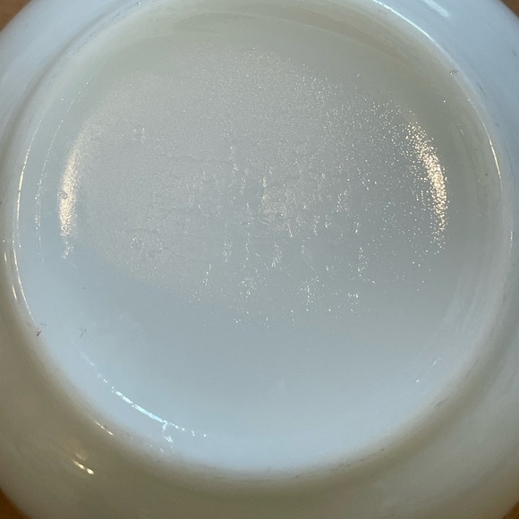 Anchor Hocking Vintage White Bowl with Copper Filagree Floral Design - Picture 9 of 9